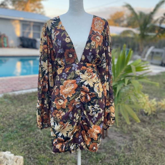 Showpo Latiana Plunge Neck Mini Dress Size 12 - Picture 2 of 9